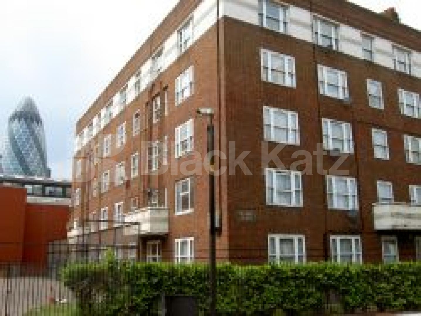 			2 Bedroom, 1 bath, 1 reception Flat			 Old Castle Street, SPITALFIELDS / ALDGATE 